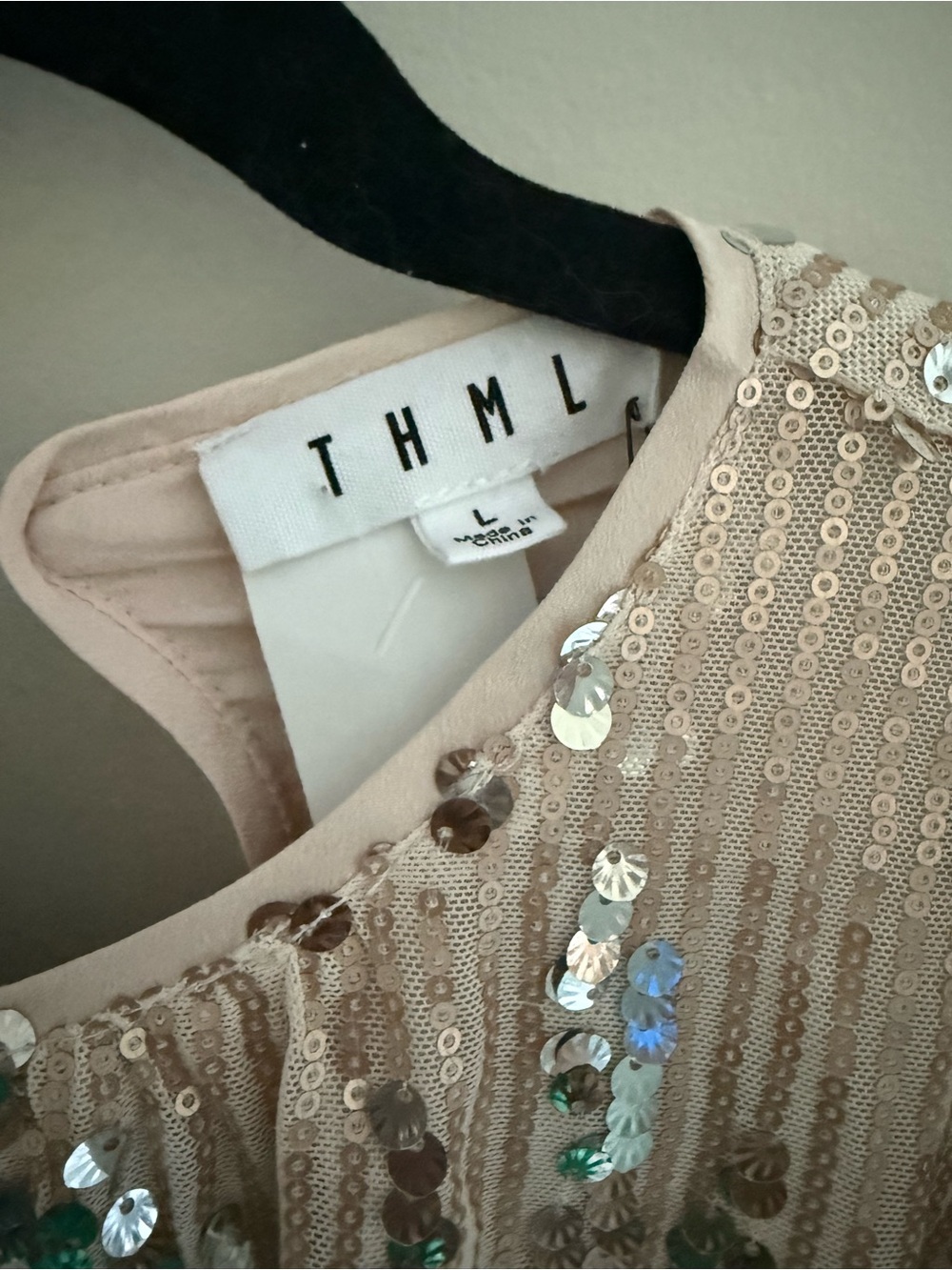 THML Season To Sparkle Champagne Sequin Puff-Sleeve Top - Picture 2 of 5